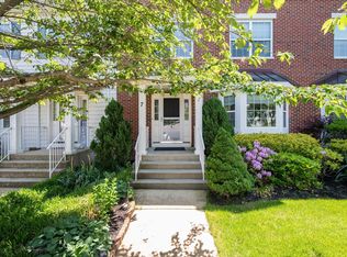 7 Lorien Pl, Melville, NY 11747