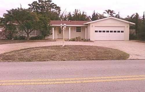 2nd image of 5350 NE 15th Ave