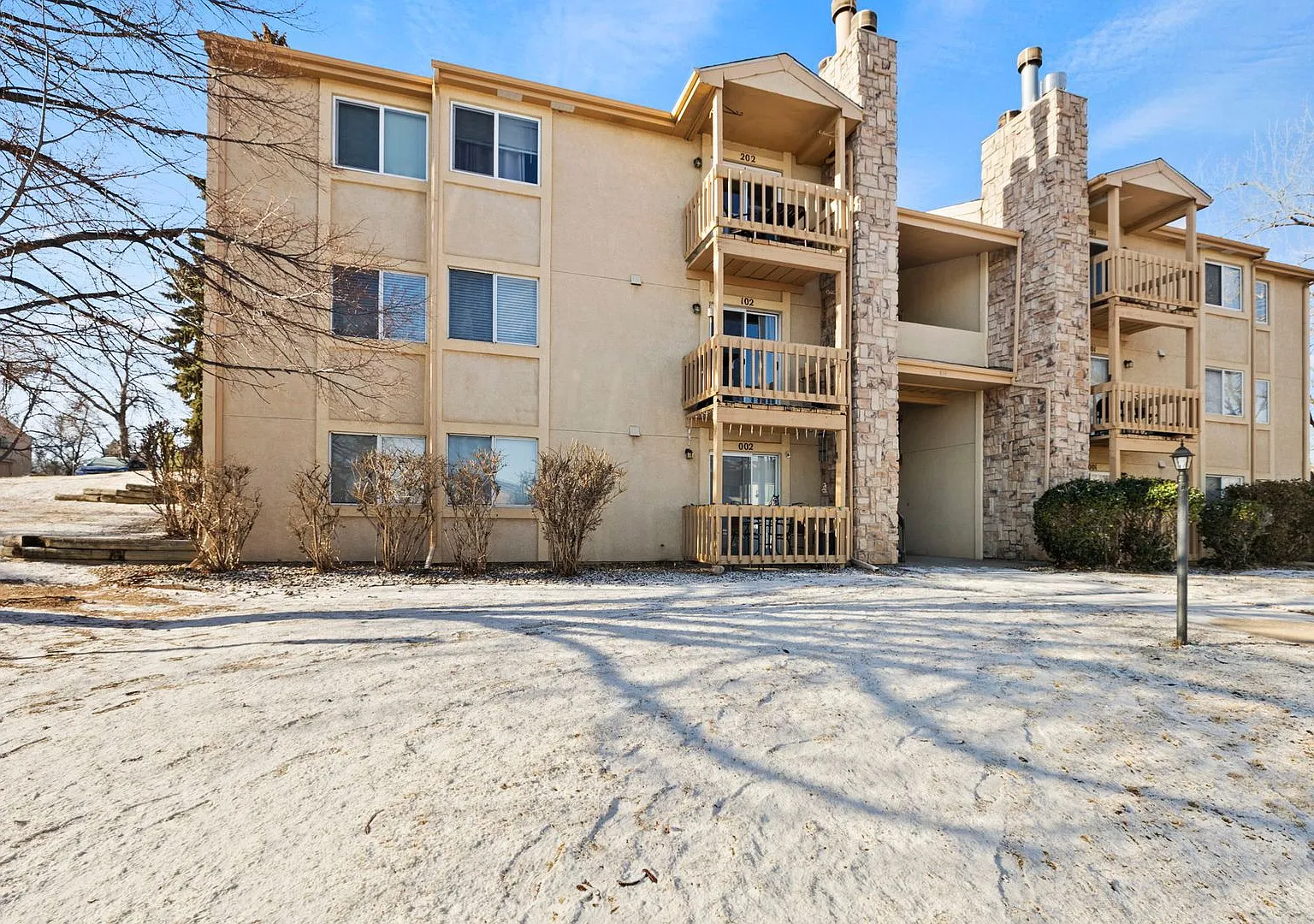 Beautiful Southwest Colorado Springs Condo Near Fort Carson — Photo 2