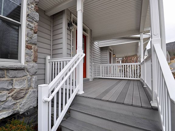 2nd image of 130 Dearing Dr