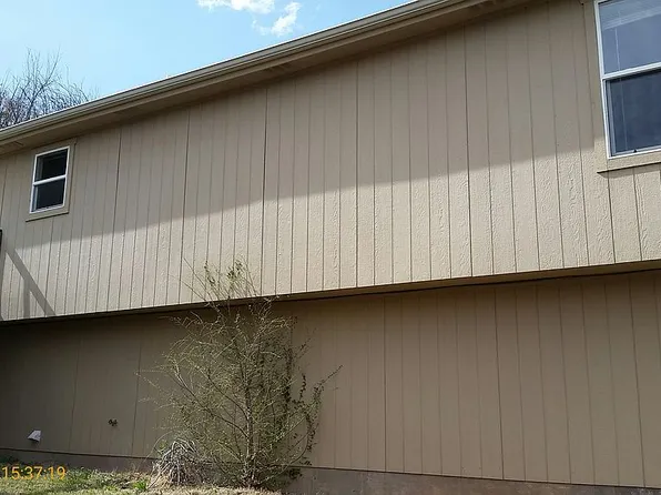 1321 Marshall Ct, Junction City, KS 66441