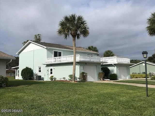 2 bed, 1.5 bath, 1320 sqft, $1,900 — Photo 1