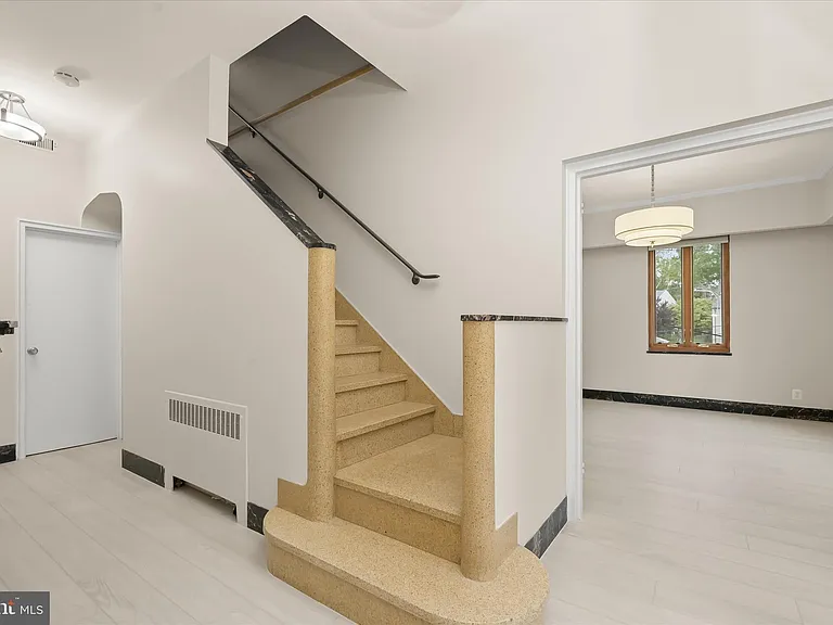 3007 Oliver St NW — Photo 3