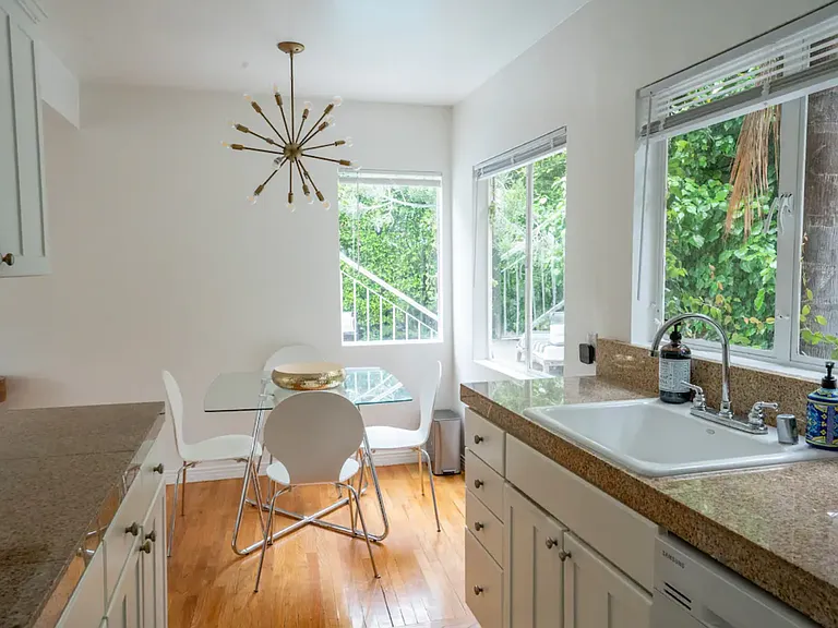 2071 Paramount Dr — Photo 8