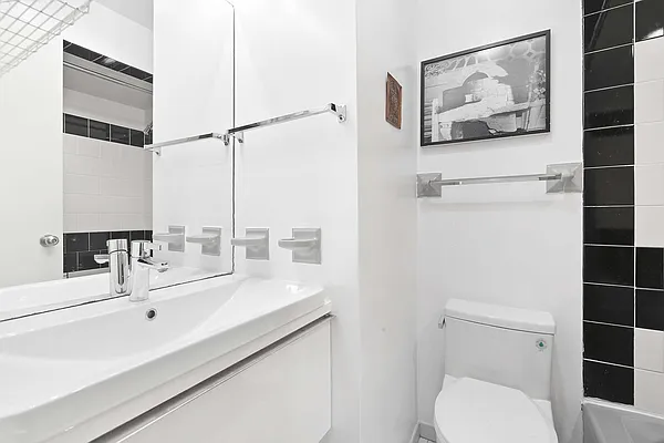 Rented by Compass | media 21