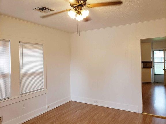 4th image of 931 Avenue B