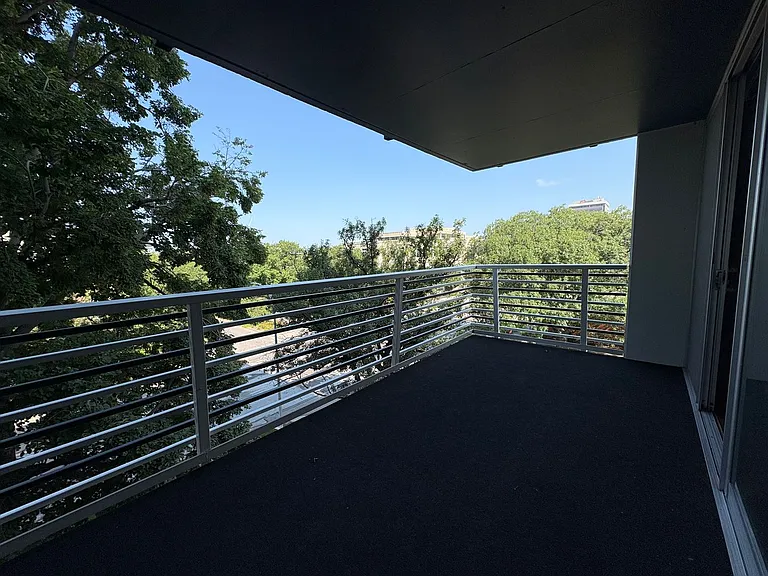 Sky Park Apartments — Photo 66