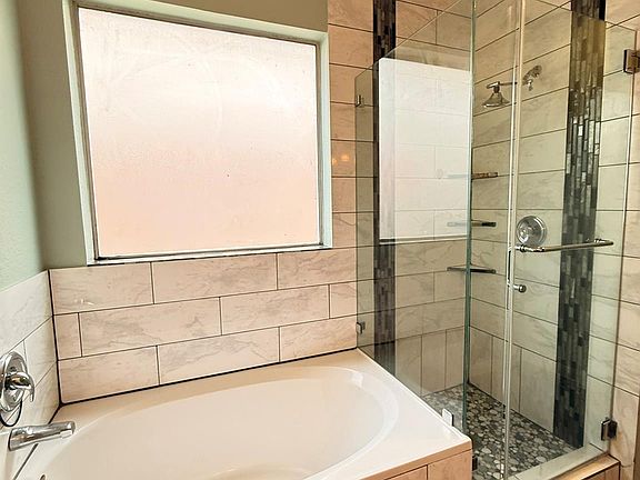 5th image of 23603 Maple Vista Ln