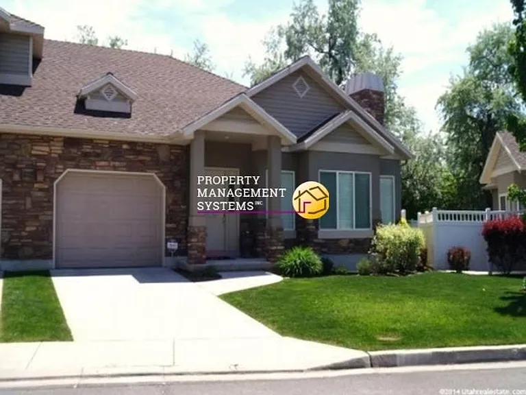 720 S Clearwater Falls Dr — Photo 1