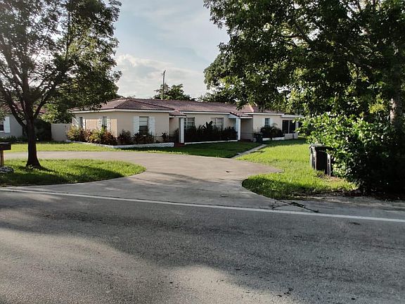 4th image of 923 NE 107th St
