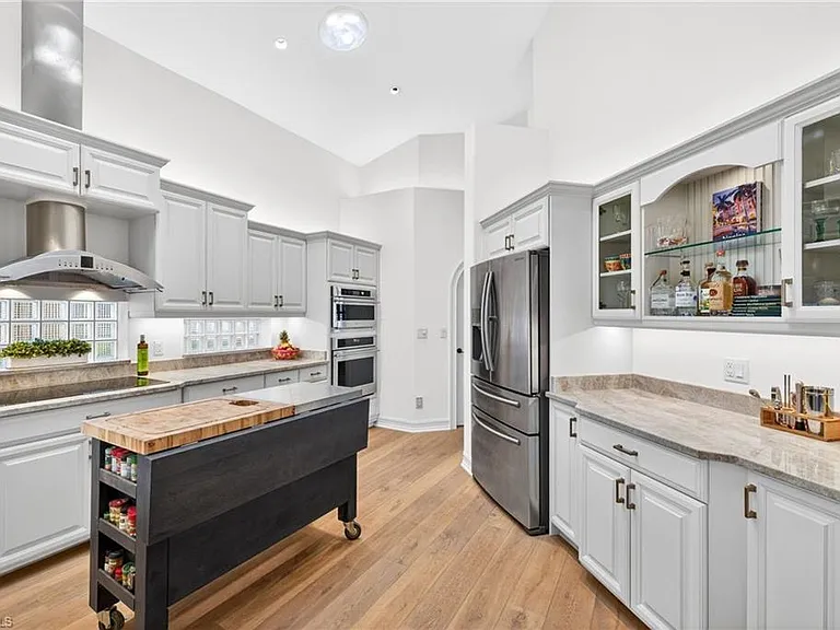 3296 Lookout Ln — Photo 9