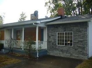 5550 Willow Rd, Redding, CA 96001