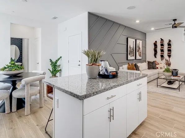 1287 Galaxy Way, Rialto, CA 92376
