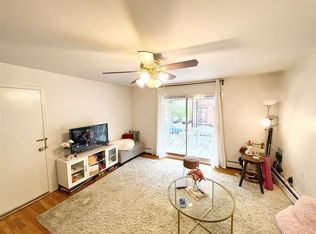 202 8th St #2, Jersey City, NJ 07302