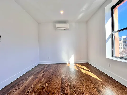 Rented by ERNY LLC | media 23