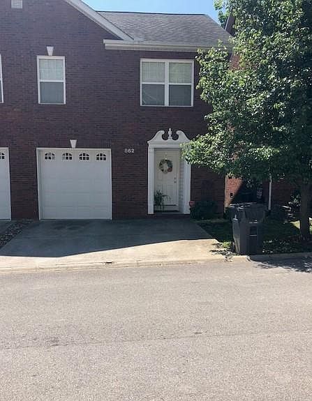 1st image of 868 Blue Spruce Way