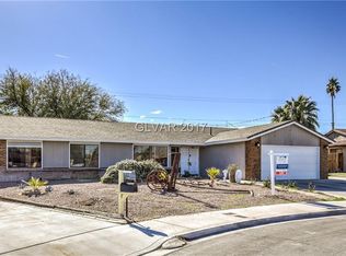 701 Glen Abbey Cir, Las Vegas, NV 89107