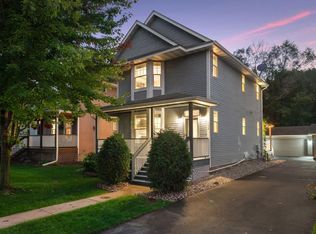 1592 9th St, White Bear Lake, MN 55110