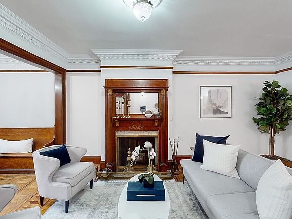 2nd image of 205 W 139th St