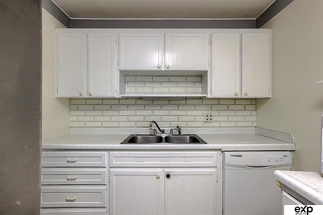 2nd image of 6650 Lafayette Ave