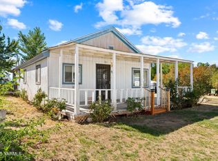173 Aster Ln, Wapato, WA 98951