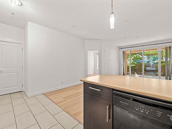 4th image of 33545 Rainbow Ave #111