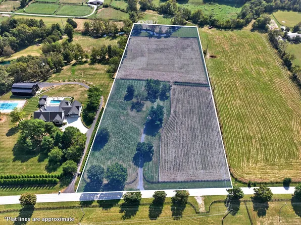 2110 Delong Rd, Lexington, KY 40515