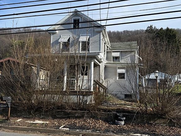 2nd image of 232 S Diamond St