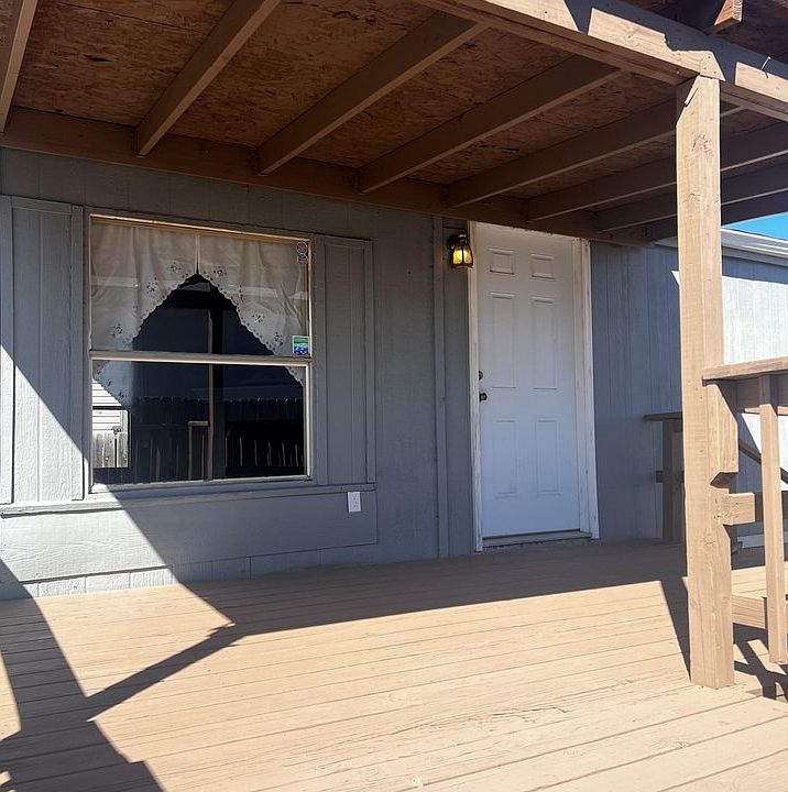 1st image of 1037 Carbonera Ave