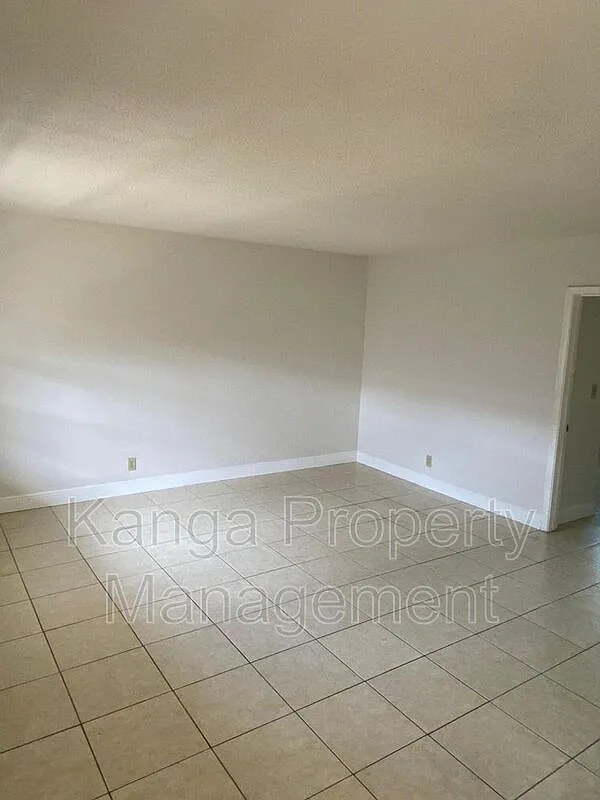 2 bed, 1.0 bath, 758 sqft, $1,850 — Photo 3