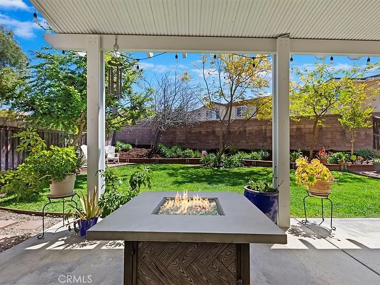 40174 Jaylene St — Photo 33