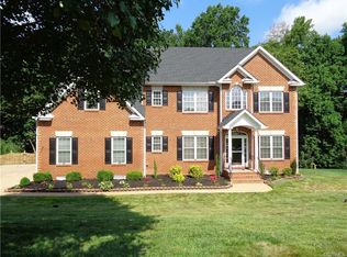 14206 Woodleigh Dr, Chester, VA 23831