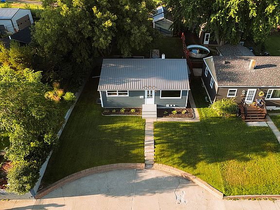 3rd image of 1106 Omaha St