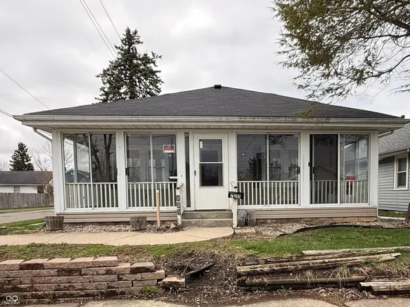 725 E 27th St, Anderson, IN 46016