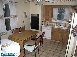 3rd image of 26 Longwood Dr