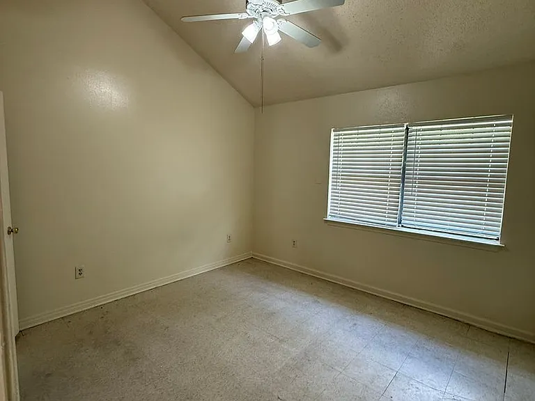 8724 Gsri Ave — Photo 8