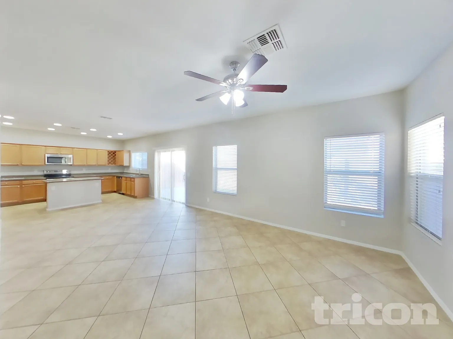 9526 N 81st Drive Peoria AZ — Photo 3