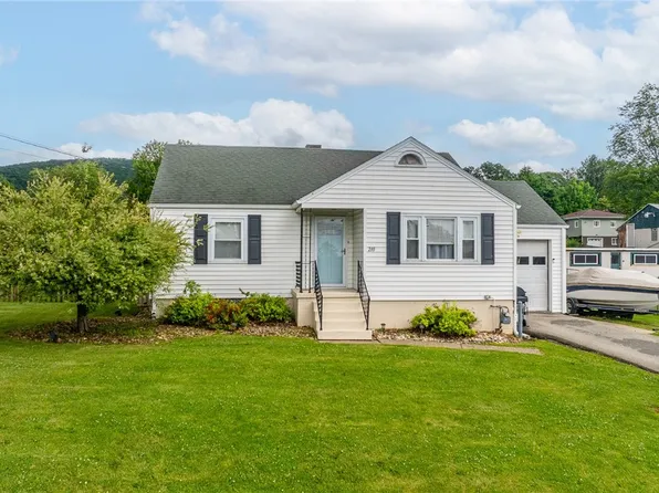 210 Hopwood Fairchance Rd, Uniontown, PA 15401