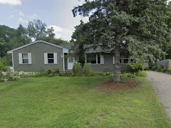 597 Meadow Ln, Woodbury, MN 55125