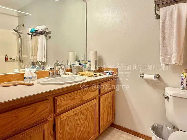 1902 W Hampson Ave — Photo 12