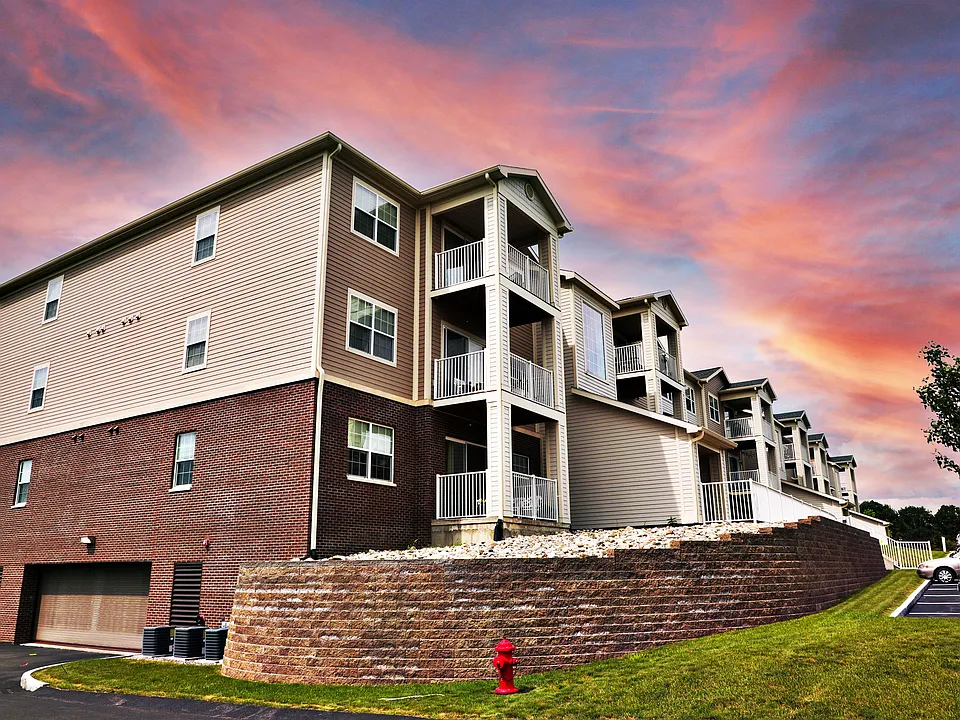Stonegate Apartments