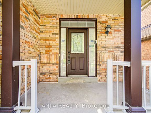 5th image of 74 Batchford Cres