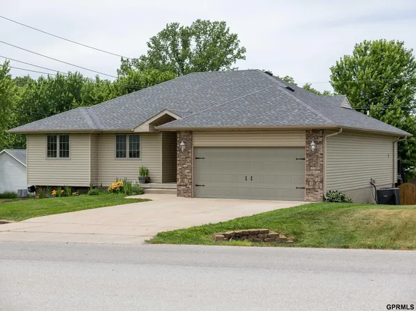 8510 12th Ave, Plattsmouth, NE 68048