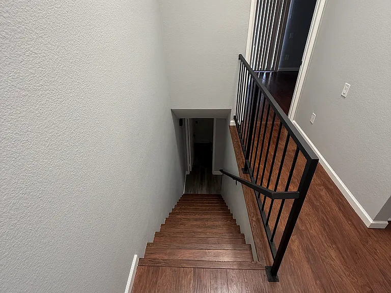 9625 Sylmar Ave #29 — Photo 18