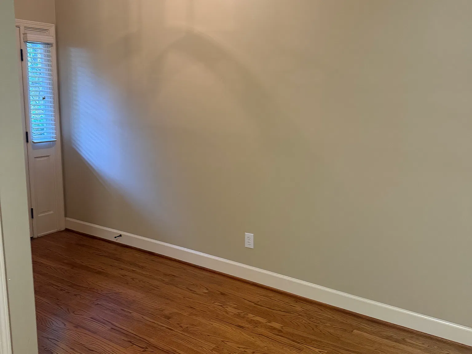 3 bed, 2250 sqft, $2,099 — Photo 4
