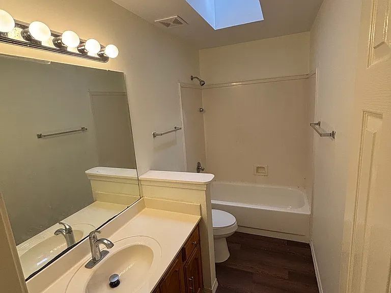 763 Linlen Ave — Photo 4