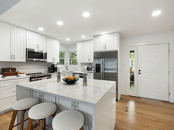 5th image of 148 Racquet Club Villas Drive #148