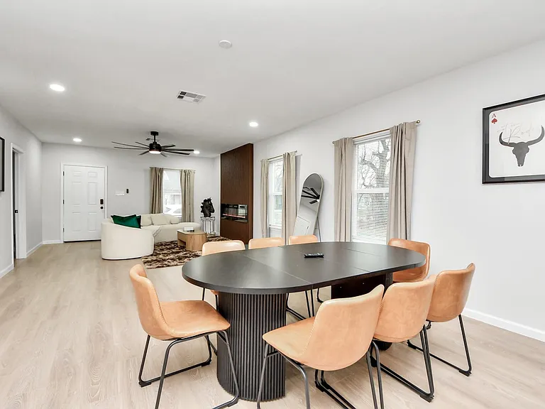 2811 Winbern St — Photo 11