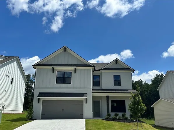 232 Wingate Dr, Winder, GA 30680