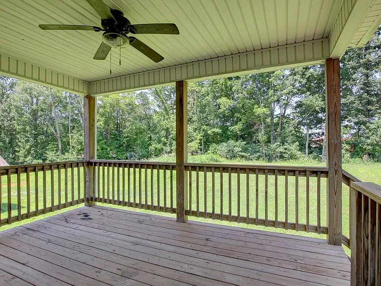 1121 Cardinal Creek Dr — Photo 7